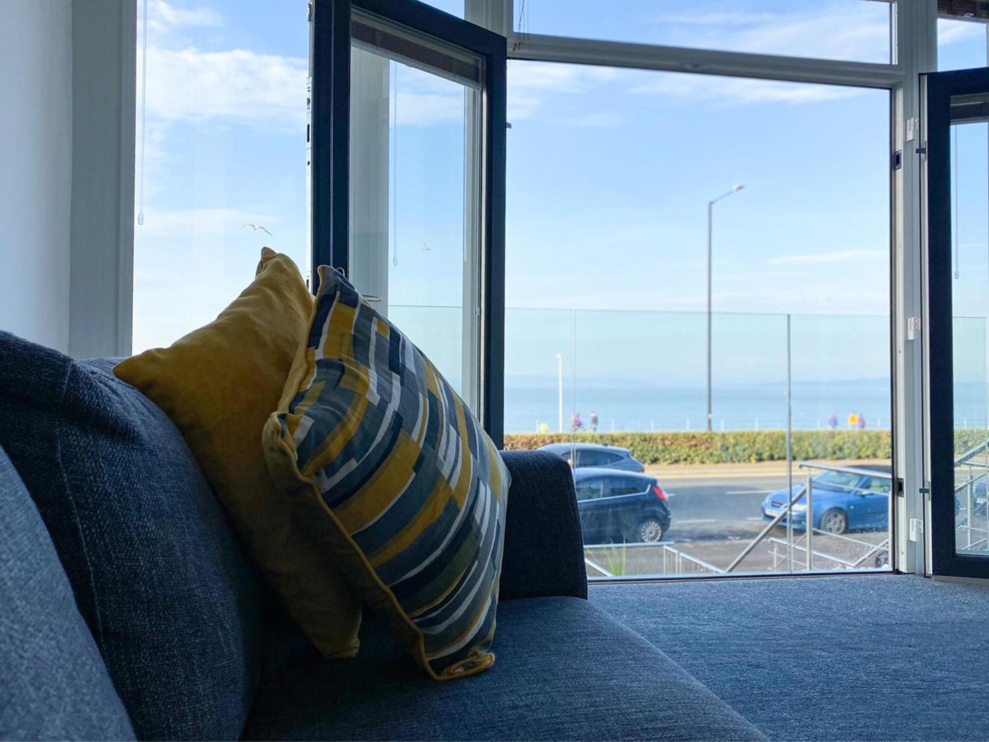 Eden Escapes Serviced Apartments Morecambe Exterior photo